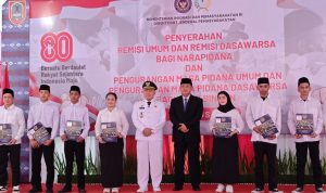Gubernur Kalsel Serahkan Remisi Umum dan Dasawarsa di Lapas Banjarbaru