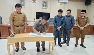 Ketok Palu Raperda Air Limbah, DPRD Bartim Perkuat Regulasi Sanitasi
