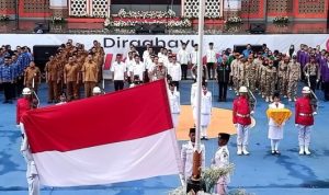 Pj Bupati Pimpin Upacara HUT ke-80 RI di Barut