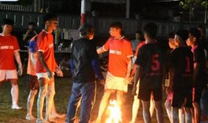 Pj Bupati Saksikan Lomba Sepak Sawut di FB-IMBT 2025, Tampilkan Budaya Api