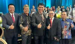 Shalahuddin-Felix Hadiri Resepsi Pernikahan Putra Gubernur Kalteng di Palangka Raya