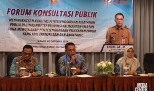 Di Forum Konsultasi Publik, DPMPTSP Kalsel Dorong Penerapan Standar Pelayanan Minimal