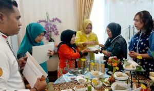 Ketua TP PKK Ajak Warga Perkuat Ketahanan Pangan dengan Menu B2SA Lokal