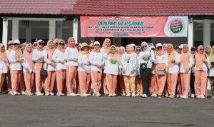 Senam Sehat DWP Batola Penuhi Halaman Kantor Bupati