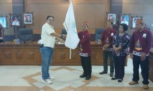 Bupati Bartim Lepas 70 Kontingen Festival Tandak Intan Kaharingan 2025