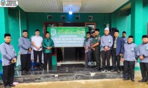 Asisten Setda Murung Raya Mewakili Bupati Resmikan Kantor MUI di Puruk Cahu
