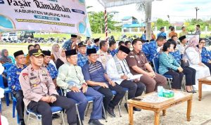 Rumiadi Hadiri Pembukaan Pasar Ramadan 1447 H, DPRD Dukung Penguatan UMKM
