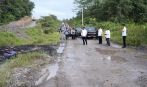 Genangan Jalan KM 34 Benangin Mulai Ditangani