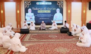 Sambut Ramadan dengan Tadarusan, Ellyana: Ibu Madrasah Bagi Anak-Anaknya