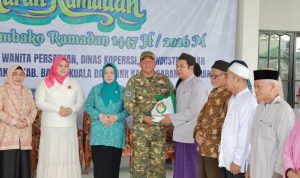 Aksi Nyata Ramadhan, Bupati Batola Salurkan Ribuan Sembako Gratis