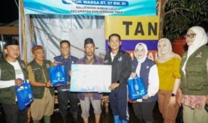 Ratusan Warga Terdampak, Wali Kota Banjarmasin Turun Langsung Bawa Bantuan