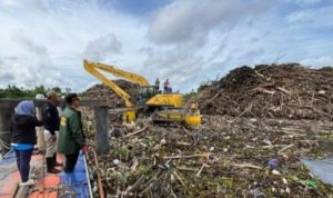 Pasca Banjir, Banjarmasin Fokus Bersihkan Tumpukan Sampah