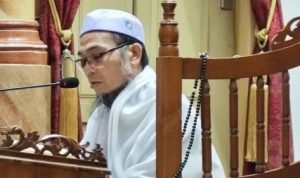 Sentuh Al Quran Harus dalam Keadaan Suci