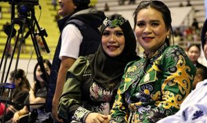 Warnita Heriyus dan Dina Maulidah Hadiri Malam Unjuk Bakat Jagau Nyai di FBIM Kalteng 2026