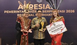 Bupati Heriyus Terima Penghargaan Dari Kemendagri RI, Kategori Penurunan Tingkat Pengangguran