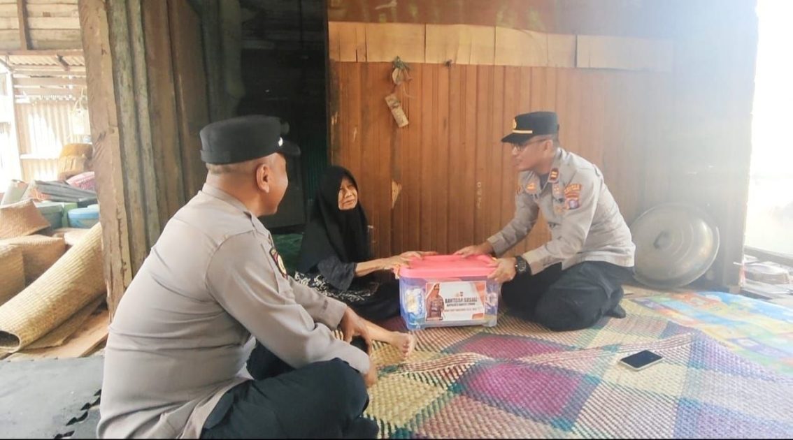 Sendirian dalam Gelap, Lamsiah Dapat Perhatian Polisi