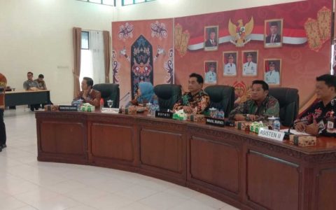 Atasi Kepadatan Lalu Lintas Muara Teweh Siap Perlebar Jalan Utama