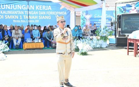 Gubernur Kalteng Bersama Bupati Heriyus Tinjau SMKN 1 Murung