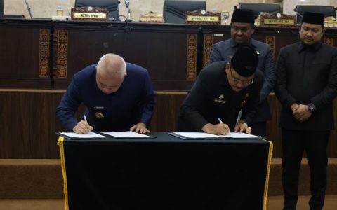 Gubernur dan DPRD Kalsel Capai Kesepakatan atas Dua Raperda
