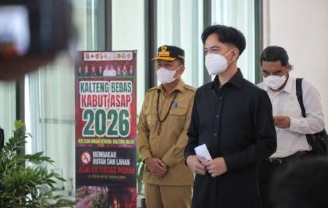 Wapres Gibran Tinjau Karhutla di Kalteng, Temui Keluarga Petugas yang Gugur