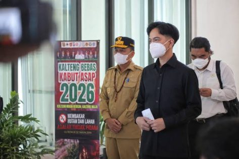 Wapres Gibran Tinjau Karhutla di Kalteng, Temui Keluarga Petugas yang Gugur
