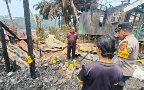 Tim Inafis Polres Murung Raya Lakukan Olah TKP Kebakaran Rumah di kelurahan Tumbang Lahung
