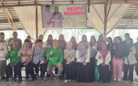 Dina Maulidah Pimpin Sidang Pleno Pembentukan DPC Perempuan Bangsa Kapuas