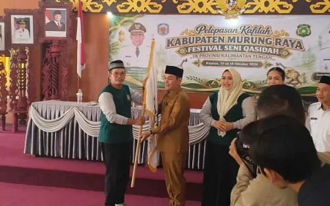 Rahmanto Lepas Kafilah FSQ Murung Raya, Targetkan Prestasi hingga Tingkat Nasional