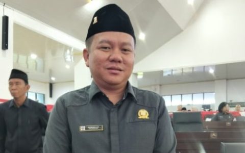 Sutrisno Dorong Pemkab Murung Raya Kembangkan Potensi Wisata Pasir Putih dan Air Terjun Tosah