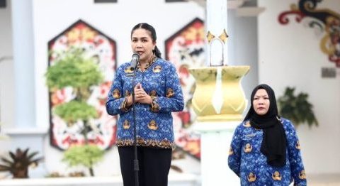 Apel Gabungan, Sekda Murung Raya Tekankan Disiplin dan Kebersihan Lingkungan Kerja
